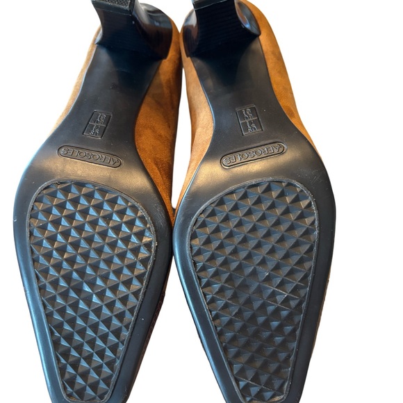 Aerosoles Comfortable Elegant Brown Suede Ankle Boots - Picture 6 of 7